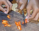A picture of step 4 of How to make osis asam manis.