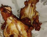 รูปขั้นตอนการทำที่ 3 ของ น่องไก่หมักซอสหอยนางรมทอด | Fried Chicken Legs Marinated in Oyster Sauce