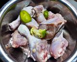 Foto langkah ke 1 dari resep 10. Ayam Goreng Lengkuas.