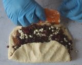 Foto langkah ke 3 dari resep Cranberry Chocolate Scone.