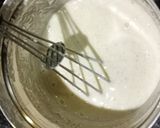 A picture of step 4 of Tricolour Dahi Vada.