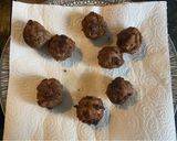 A picture of step 6 of Greek meatballs (keftedakia).
