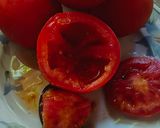 Foto del paso 1 de la receta: Tomates Rellenos Para La Mesa Navideña