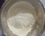 Foto langkah ke 2 dari resep Banana Muffin Empuk Manis Aduhai.