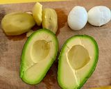 A picture of step 1 of Light Avocado and Tuna Salad.