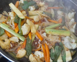 Foto del paso 3 de la receta: Atún marinado con verduras -en sartén-