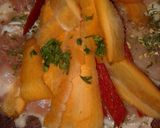 Foto del paso 2 de la receta: Pata muslo deshuesada rellena con salsa y arroz