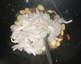 Foto langkah ke 5 dari resep Tumis jamur tiram putren.