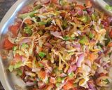 વેજ પનીર બેસન ચીલ્લા(Veg.paneer besan Chila recipe in Gujarati) રેસીપી સ્ટેપ4ફોટો