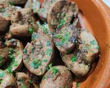 Foto del paso 6 de la receta Riñones de cerdo a la plancha con picadillo