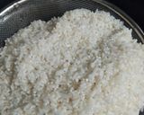 A picture of step 4 of Onions Jeera Rice.