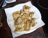 Foto del paso 1 de la receta: Filetes de merluza asada con ensalada