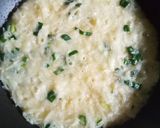 Foto langkah ke 3 dari resep Pizza Bihun Teflon Simple.