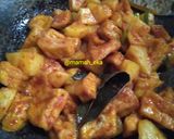 Foto langkah ke 5 dari resep TaKen Asam Manis Pedas (tahu+kentang)😊.