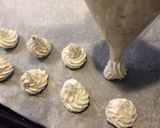A picture of step 4 of Crispy walnut meringue .