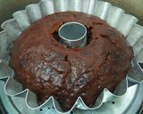 Foto langkah ke 6 dari resep Eggless Choco Banana Moist Cake.