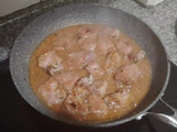 Atún marinado 3 días con salsa de tomate casera