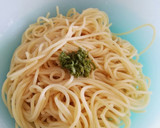 Foto del paso 8 de la receta: Espaguetis con cebolla caramelizada y yema curada