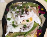 Foto del paso 5 de la receta: Tostada Saludable con Huevo Pochado