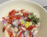 Foto langkah ke 3 dari resep Cumi kuah pedas.