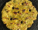 A picture of step 2 of Mint Thalipeeth.