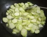 Foto langkah ke 4 dari resep Sop Oyong Telur dan Soun.