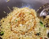 Foto langkah ke 8 dari resep Mie Goreng  Sederhana.