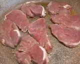 A picture of step 3 of Pork medallions with garlic and herb crust with saffron mash.