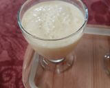 A picture of step 1 of Mango shake.