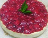Foto del paso 5 de la receta: Cheesecake fit y postre light fácil. Con frambuesas y frutillas