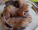 Foto del paso 1 de la receta: Caldillo de merluza austral