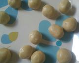 A picture of step 2 of Butter cookies.