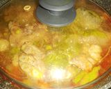 Foto del paso 5 de la receta: Costillas de cerdo con chícharo verde y acelga