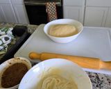A picture of step 6 of Nuna’s Fluffy Cinnamon Rolls with Homemade Cream Cheese Frosting.