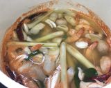 รูปขั้นตอนการทำที่ 5 ของ เกือบจะเป็นต้มยำกุ้ง酸辣汤