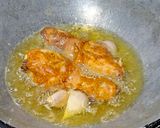 Foto langkah ke 5 dari resep Ayam Goreng Bawang Putih Simpel.
