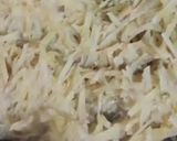 A picture of step 1 of Bottle gourd ki raita.