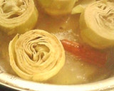 Foto del paso 2 de la receta: Alcachofas cocidas con canela y champiñones al ajillo