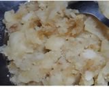 A picture of step 2 of Aloo ka halwa (vrat ki recipe).