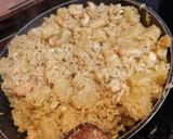 Foto del paso 4 de la receta: Arroz frito con salmón y gambas