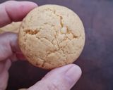 Foto del paso 3 de la receta: Galletitas económicas con fragancia a limón 🍋 ideal principiantes