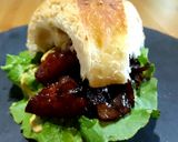 Φωτογραφία βήματος 3 της συνταγής Sandwich με λουκάνικο καραμαλίδικο και καραμελωμένα κρεμμύδια