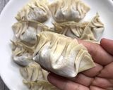 Gambar langkah 2 resipi Chicken Wonton Soup.