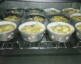 Foto langkah ke 6 dari resep Milk Muffin with Raisins.