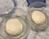 Foto del passaggio 4 della ricetta Pizze al piatto (67% idratazione) 🍕