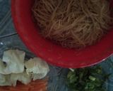 Foto langkah ke 1 dari resep Bihun goreng.