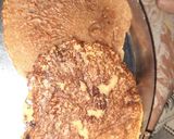 A picture of step 4 of Moong dal chilla.