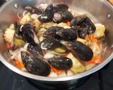 Foto del paso 6 de la receta: Arroz con sepia y mejillones