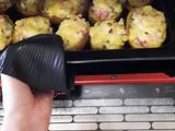 Картопля фарширована запечена