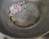 A picture of step 1 of Bread poha.